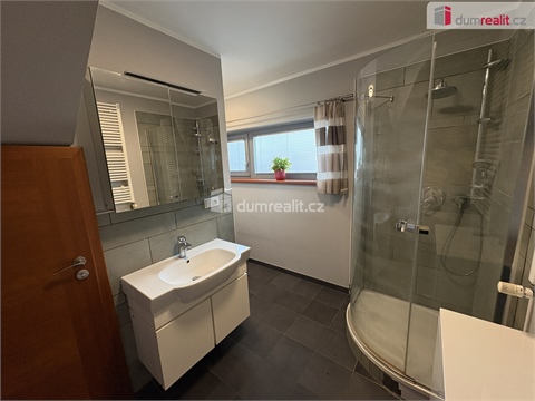 Prodej rodinného domu, 208 m² 16