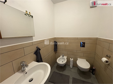 Prodej rodinného domu, 208 m² - 12