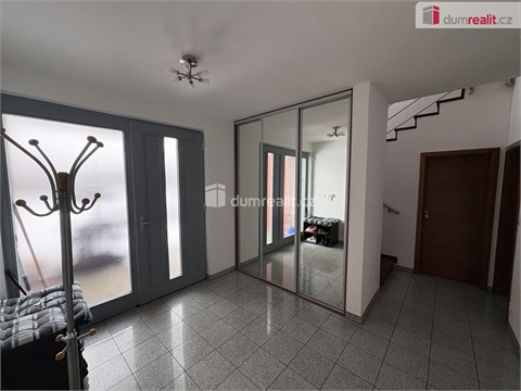 Prodej rodinného domu, 208 m² 14