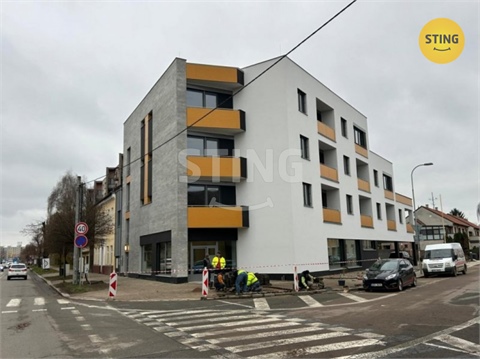 Pronájem bytu 2kk, 56 m² 12