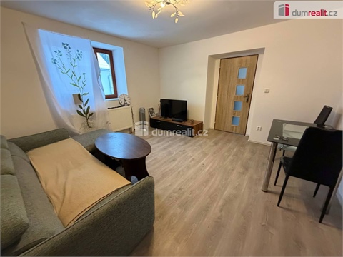 Prodej rodinného domu, 285 m² - 4