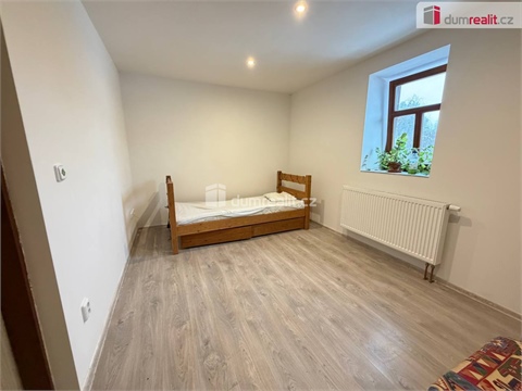 Prodej rodinného domu, 285 m² 10