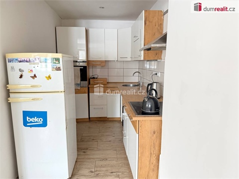 Prodej rodinného domu, 285 m² 14