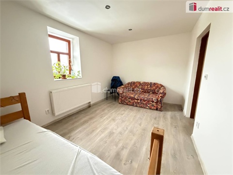 Prodej rodinného domu, 285 m² 8