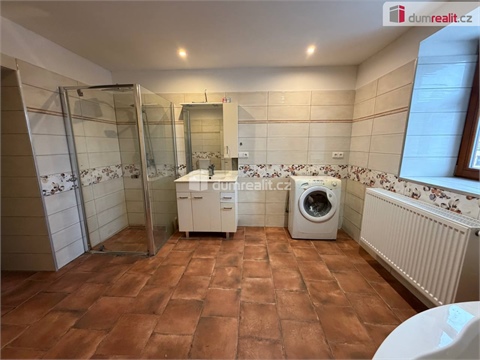 Prodej rodinného domu, 285 m² - 0