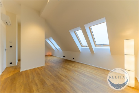 Pronájem bytu 2kk, 70 m² 4