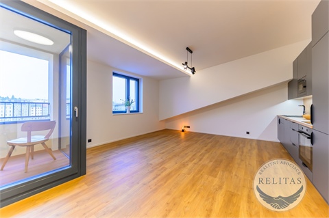 Pronájem bytu 2kk, 70 m² 2