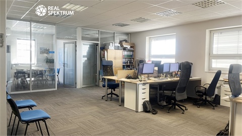 Pronájem skladu / haly, 950 m² - 4