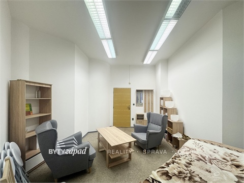Pronájem kanceláře, 18 m² 2