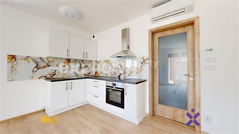 Pronájem bytu 1kk, 27 m² - 2