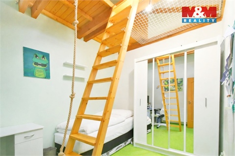 Prodej rodinného domu, 200 m² - 12