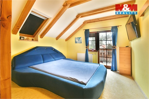 Prodej rodinného domu, 200 m² 14