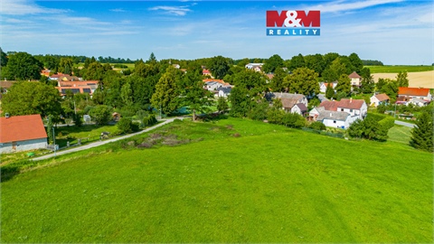 Prodej stavebního pozemku, 1 653 m² 0