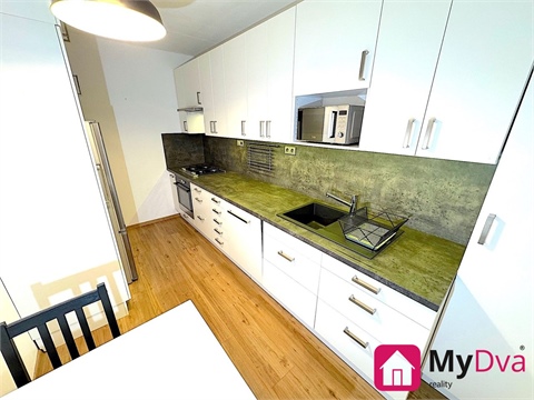 Pronájem bytu 3+1, 73 m² 0