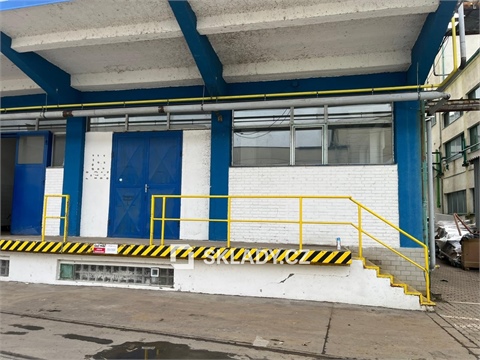 Pronájem skladu / haly, 263 m² 0