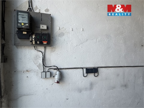 Pronájem skladu / haly, 63 m² 2