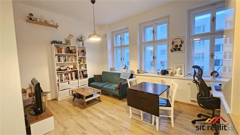 Pronájem bytu 2kk, 42 m² 0