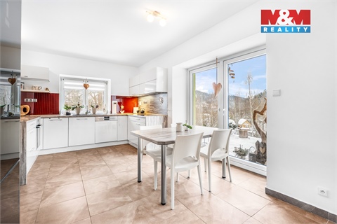 Prodej rodinného domu, 179 m² - 0