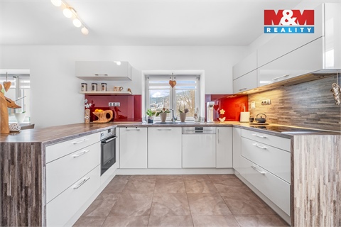 Prodej rodinného domu, 179 m² - 10