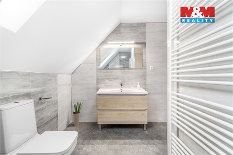 Prodej rodinného domu, 179 m² 22