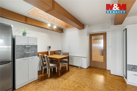 Prodej rodinného domu, 140 m² - 6