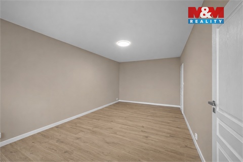 Prodej bytu 1kk, 33 m² 8