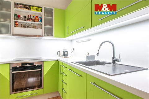 Prodej bytu 4kk, 103 m² 0