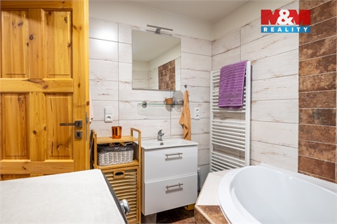 Prodej rodinného domu, 80 m² - 8