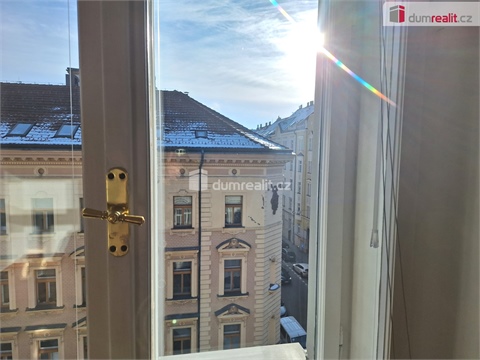 Pronájem bytu 2kk, 61 m² 4