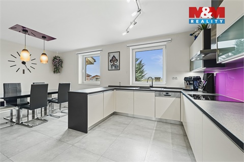 Prodej rodinného domu, 140 m² - 0