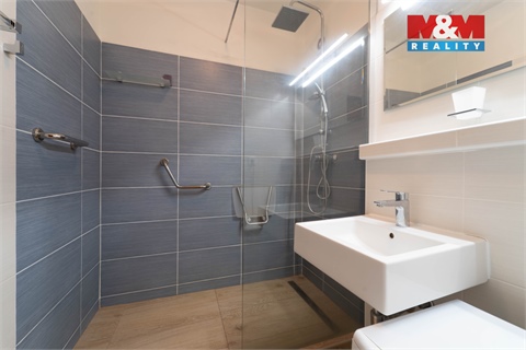 Prodej bytu 3+1, 65 m² 8