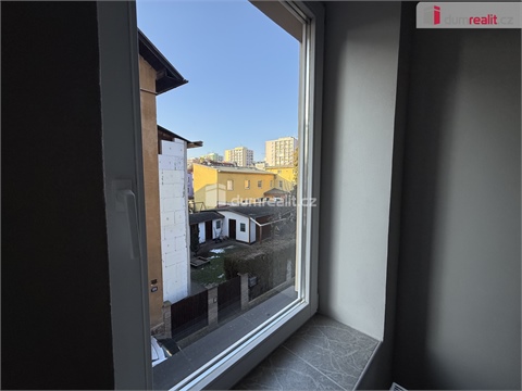 Pronájem bytu 1+1, 38 m² 8