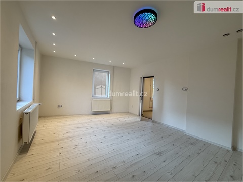 Pronájem bytu 1+1, 38 m² - 10