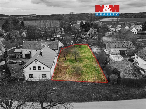 Prodej stavebního pozemku, 1 403 m² 0