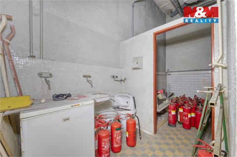 Pronájem skladu / haly, 70 m² - 0