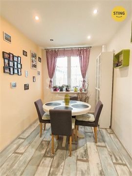 Prodej rodinného domu, 264 m² 6