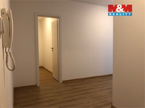 Pronájem bytu 3kk, 84 m² 8
