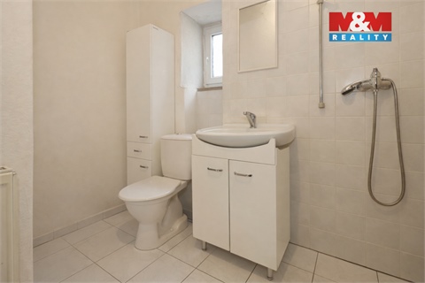 Prodej rodinného domu, 180 m² - 2