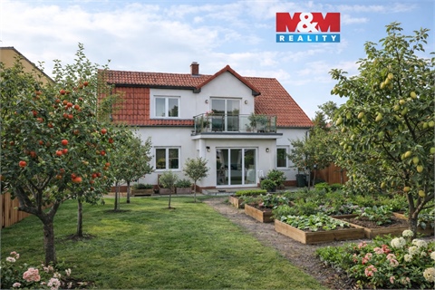 Prodej rodinného domu, 180 m² 0