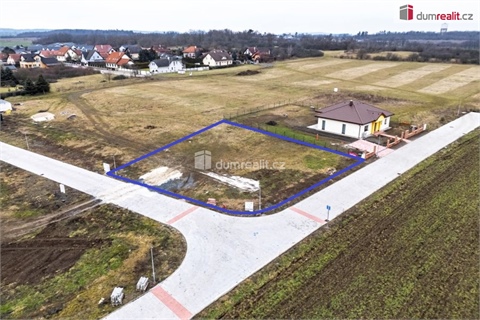 Prodej stavebního pozemku, 1 023 m² 2