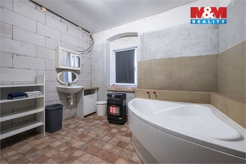 Prodej rodinného domu, 480 m² 24