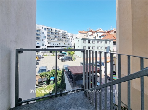 Pronájem bytu 2kk, 42 m² 2