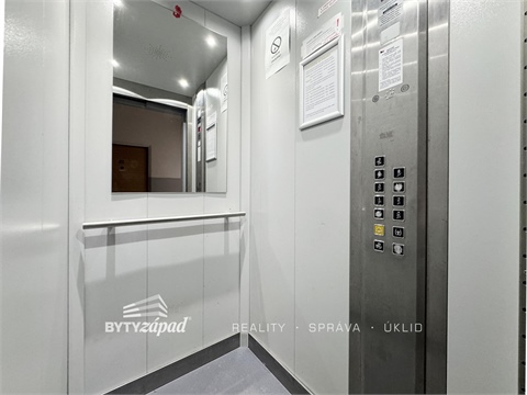 Pronájem bytu 1+1, 47 m² 16