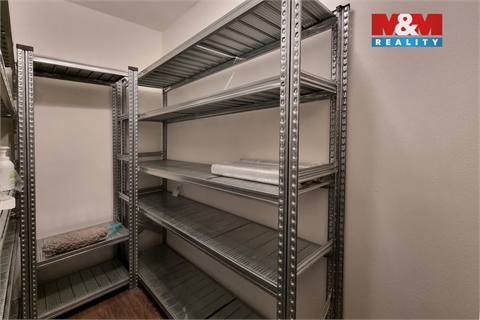 Pronájem bytu 3kk, 127 m² 22