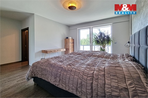 Pronájem bytu 3kk, 127 m² - 10