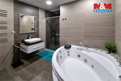 Pronájem bytu 3kk, 127 m² - 6