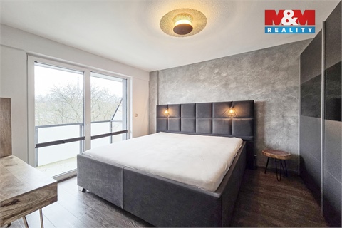 Pronájem bytu 3kk, 127 m² - 12