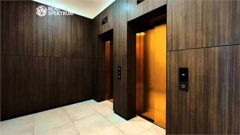 Pronájem kanceláře, 520 m² - 12