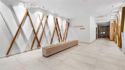 Pronájem kanceláře, 240 m² 12