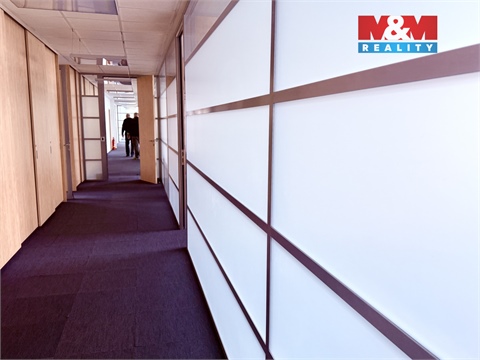 Pronájem kanceláře, 860 m² 10
